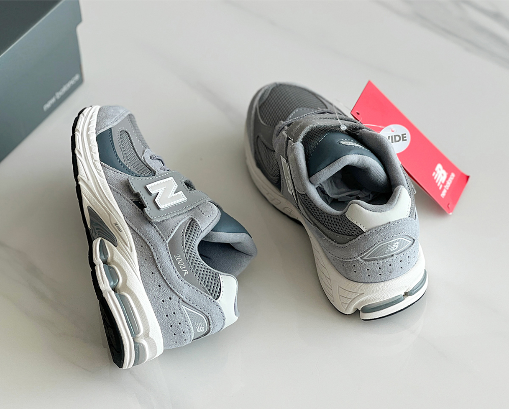 신발 상품 이미지-S14L4